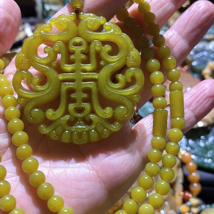 岫玉毛衣链未镶嵌