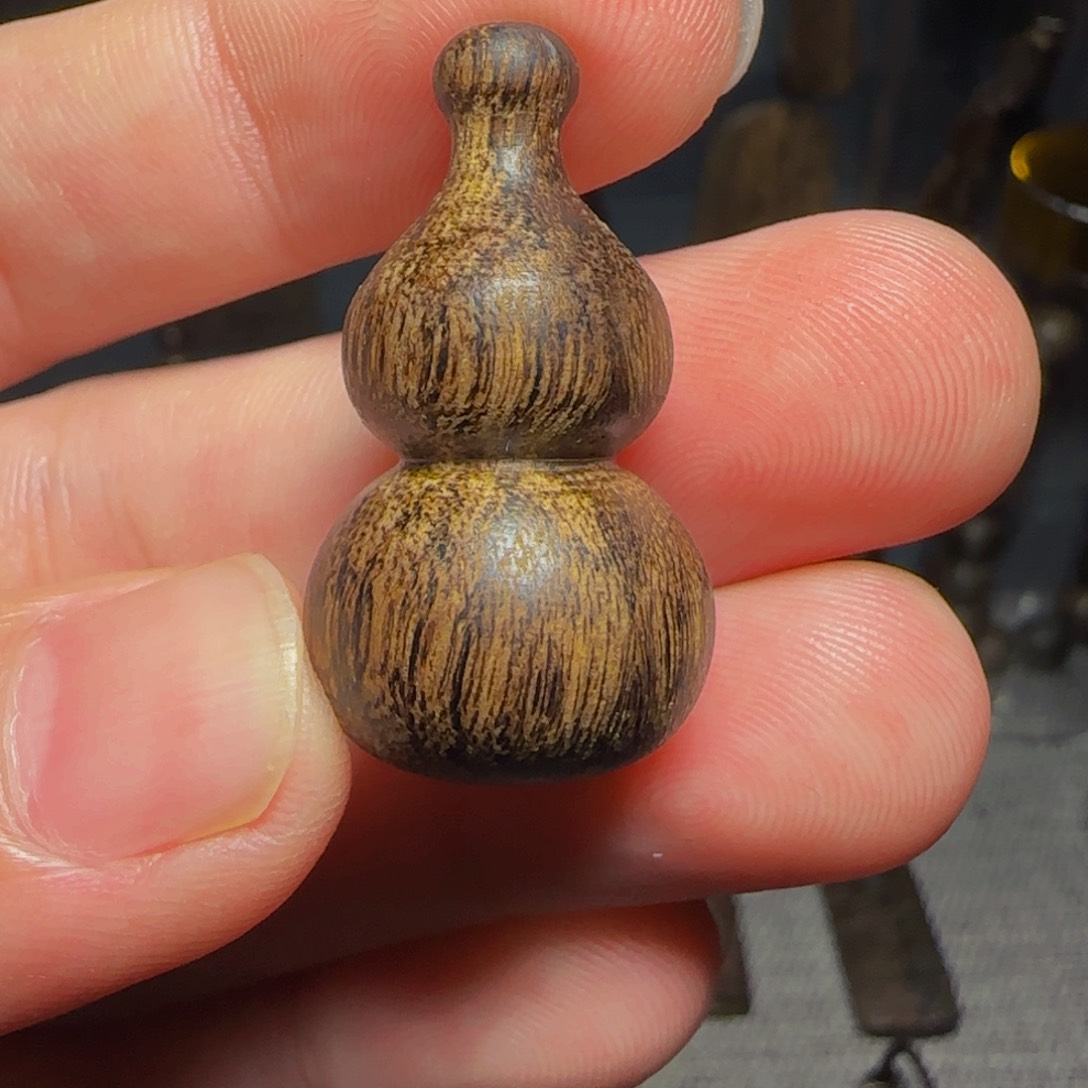 沉香沉香碎屑辉***旧达拉干虎斑纹葫芦4.3克