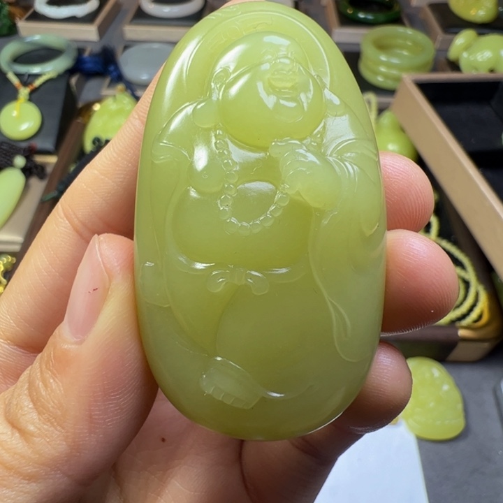 和田玉（黄玉）未镶嵌颈饰