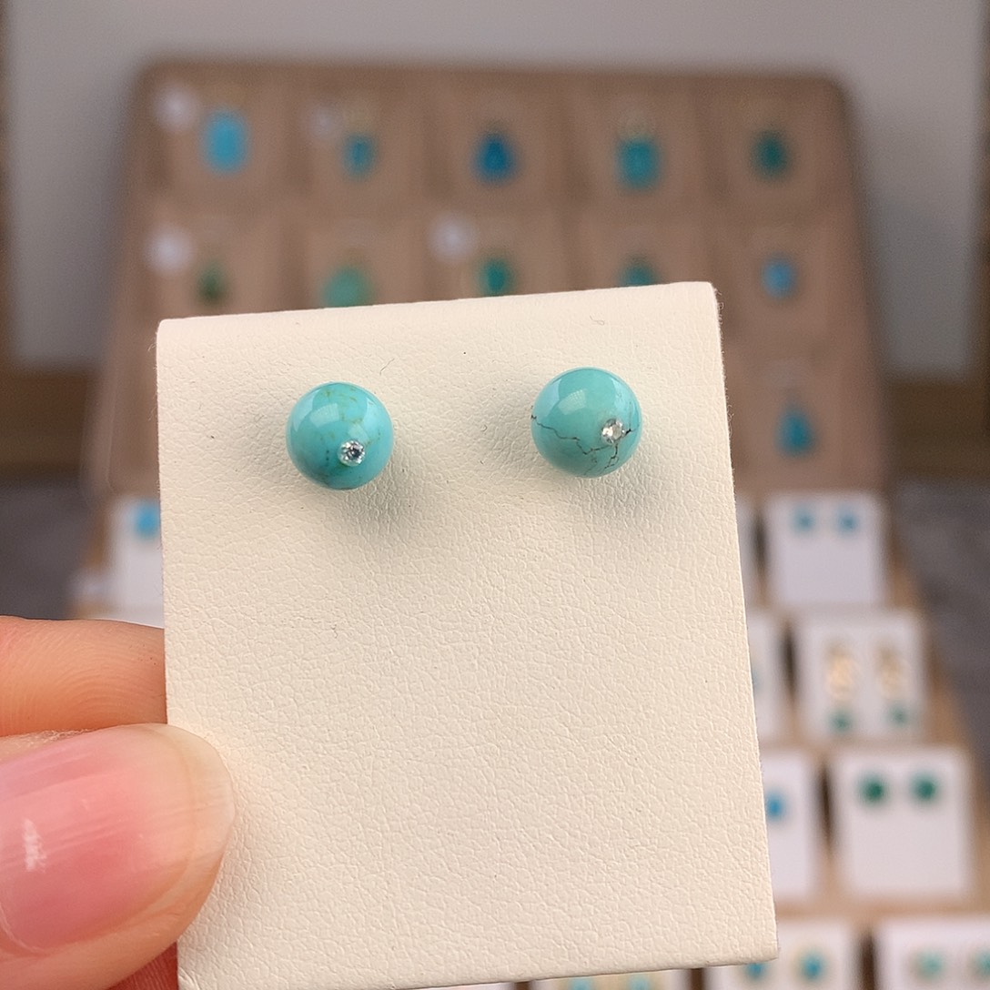 绿松石未镶嵌耳饰