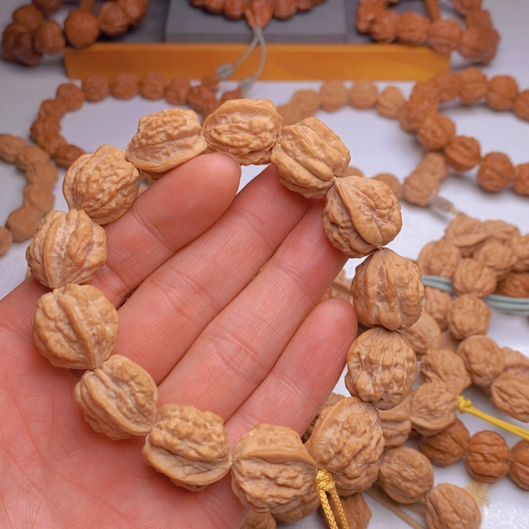 吕***兔手串桃核蛤蟆头尺寸18