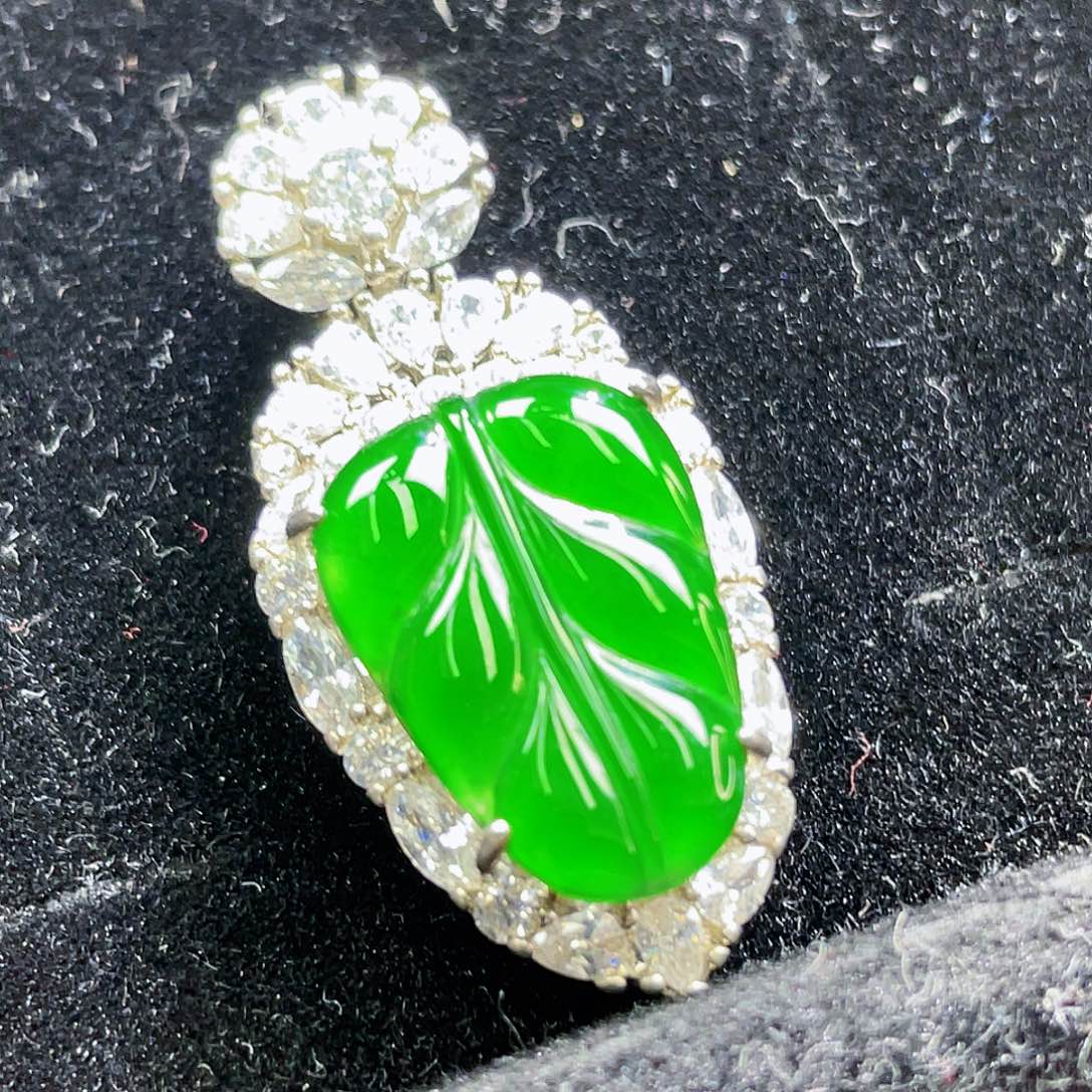 翡翠颈饰未镶嵌790，