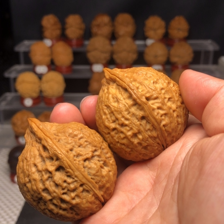 文玩核桃把件12玉净瓶