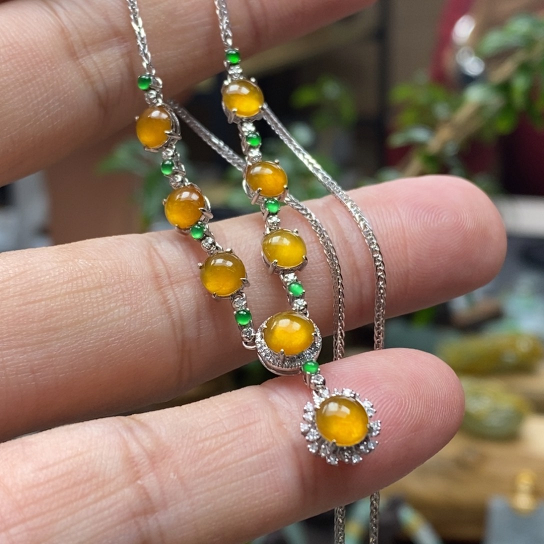 翡翠颈饰18K金镶嵌项链