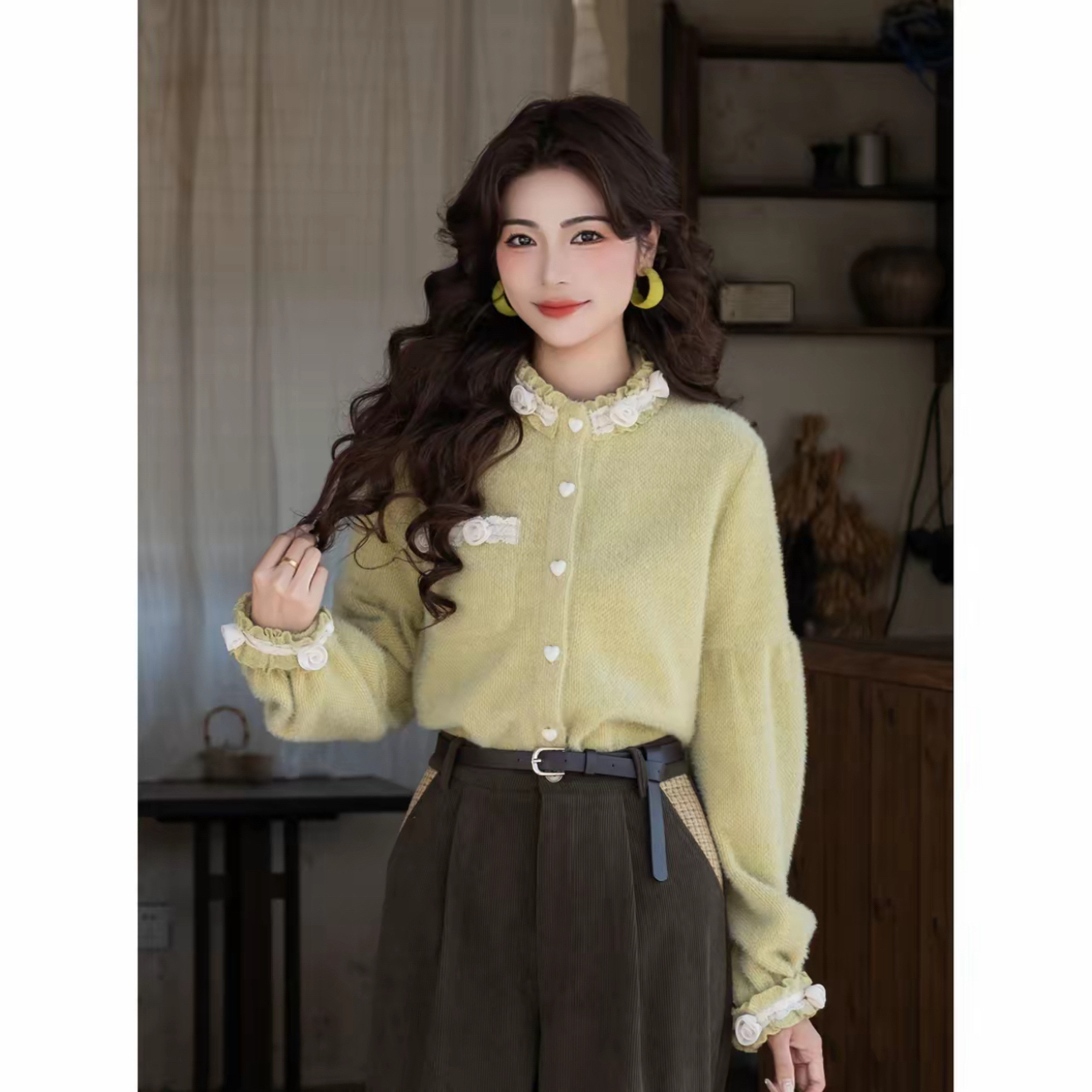 法式花边立领复古精致木耳边长袖秋冬新款斜港风加厚衬衣