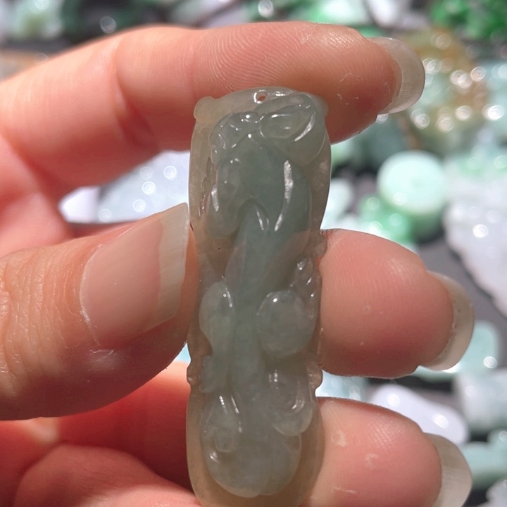 【闪购商品】翡翠颈饰未镶嵌天然翡翠