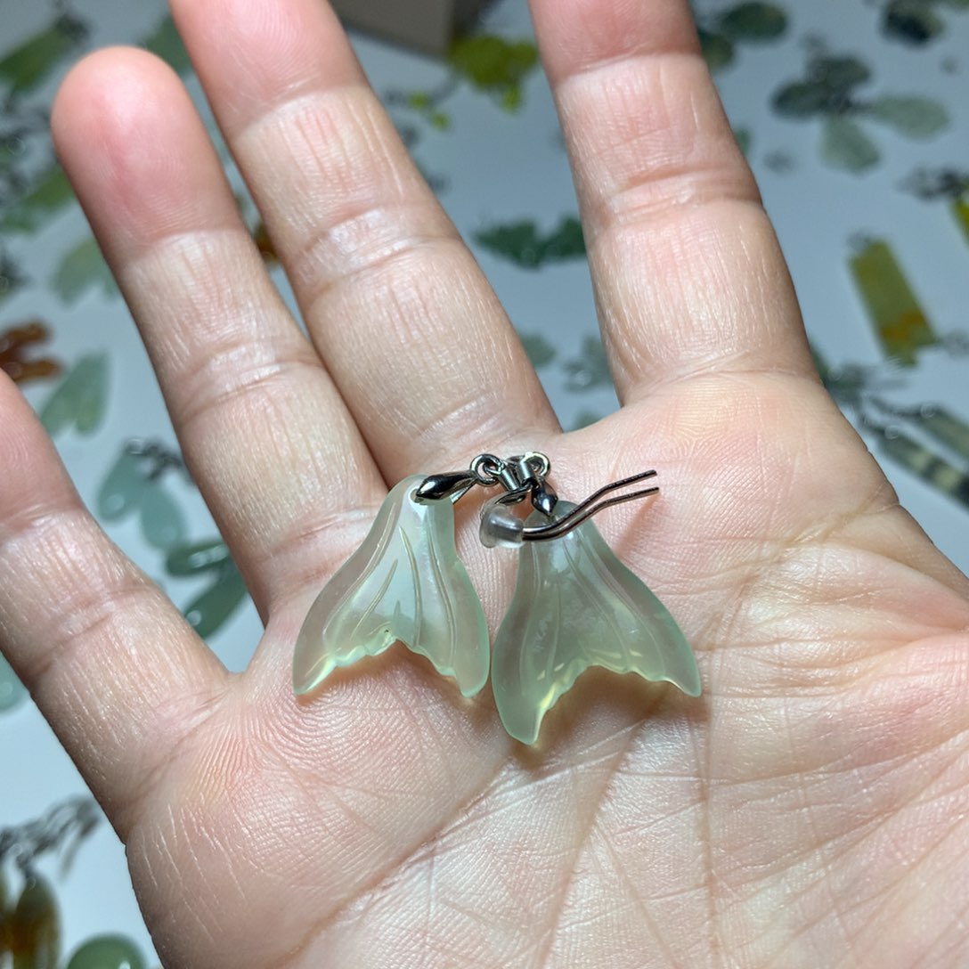 蛇纹石玉耳饰未镶嵌