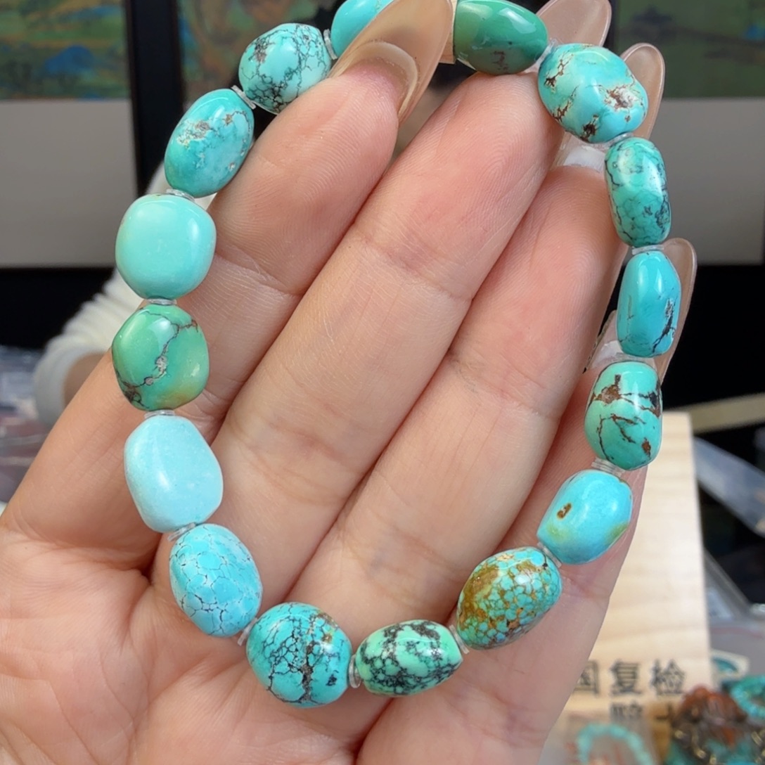 绿松石未镶嵌珠宝奇石