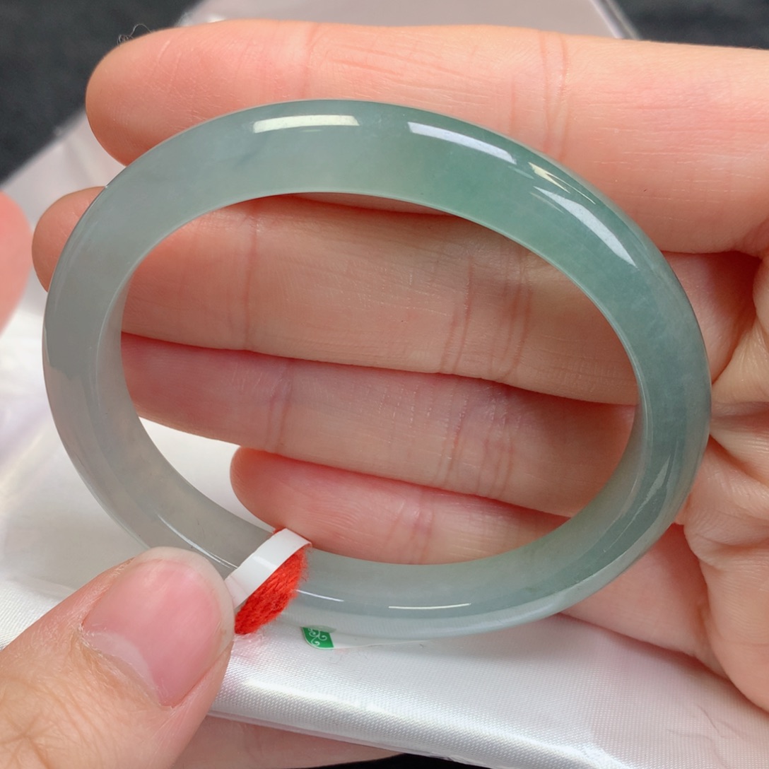 翡翠手镯未镶嵌53贵妃