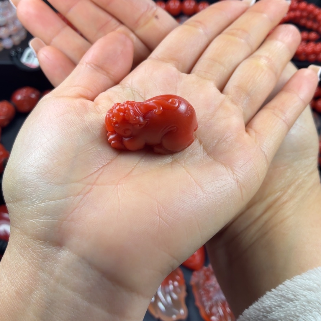 观***_南红玛瑙未镶嵌挂件