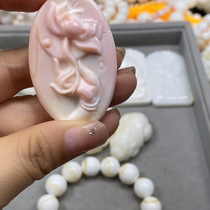 捕***鱼香榧木花梨木，女王牌子