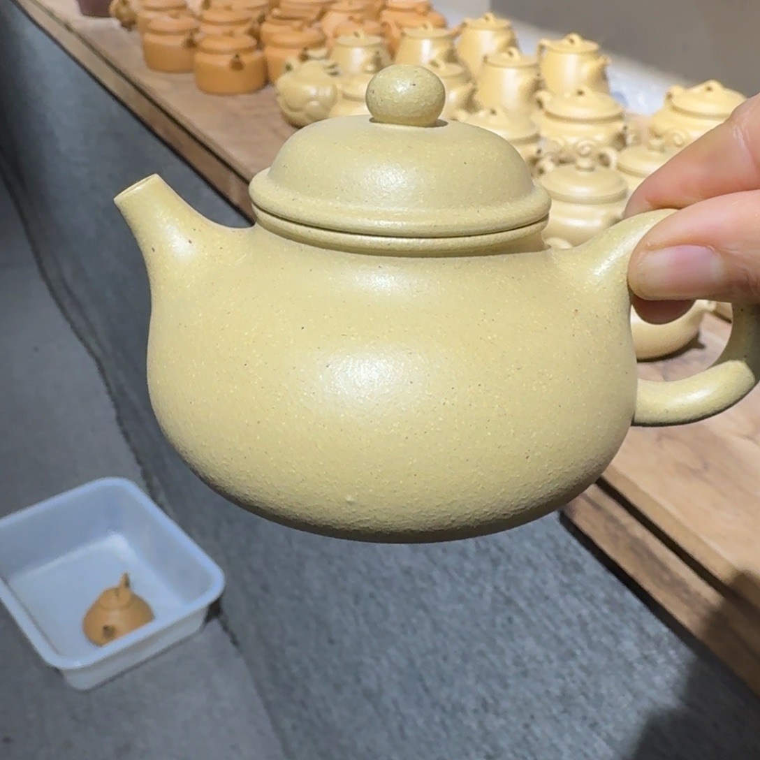 本山绿泥茶壶150毫升左右