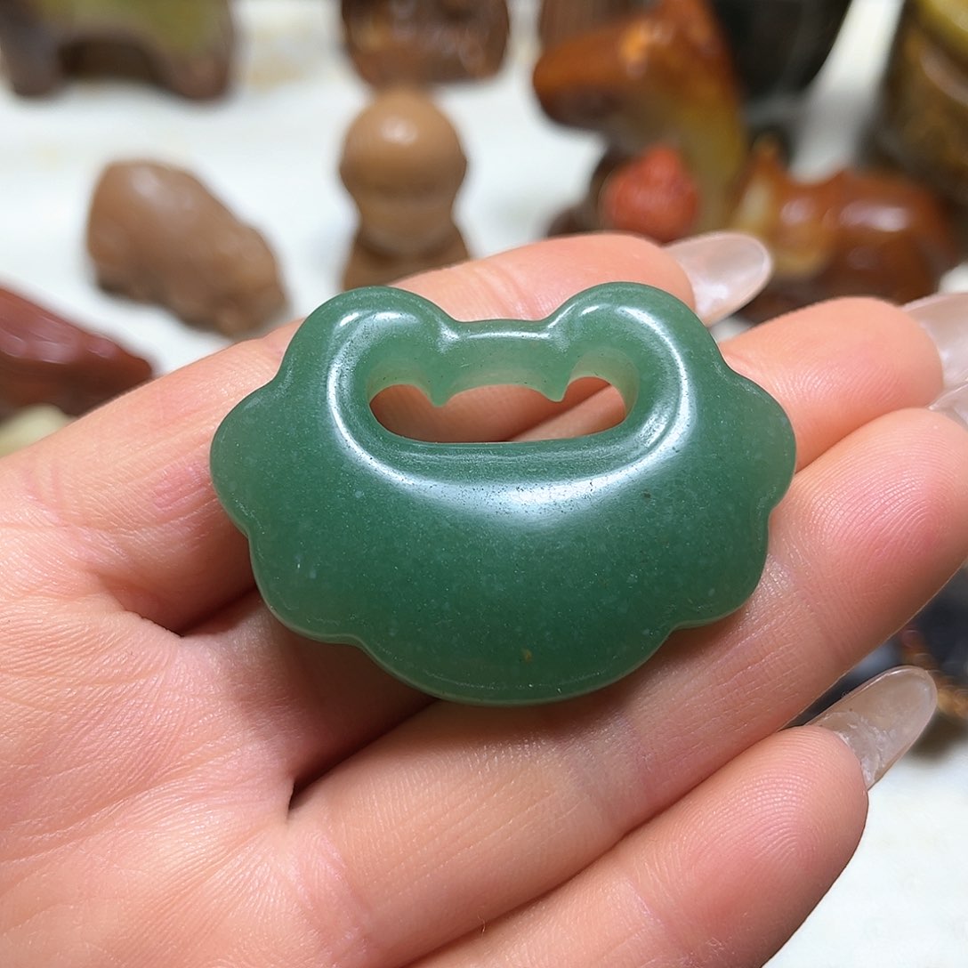 白玉菩提吊坠白玉菩萨吊坠