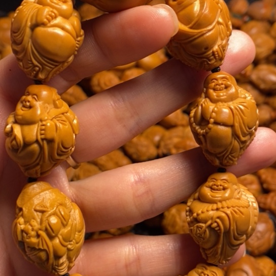 橄榄核吊坠瑞兽弥勒