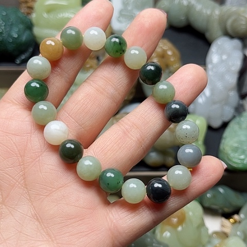 颈饰未镶嵌和田玉龍**神