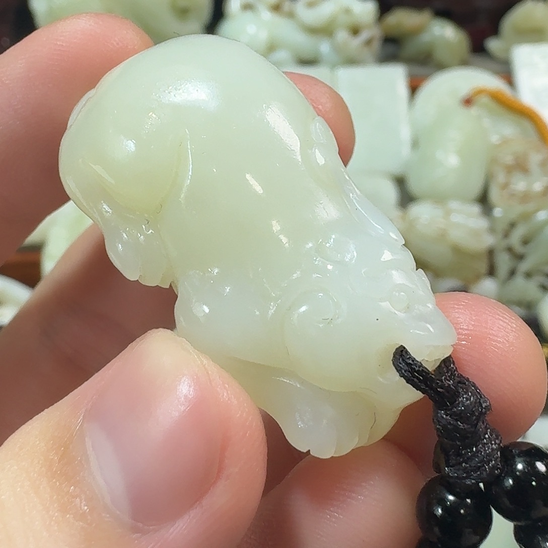 和田玉未镶嵌挂件