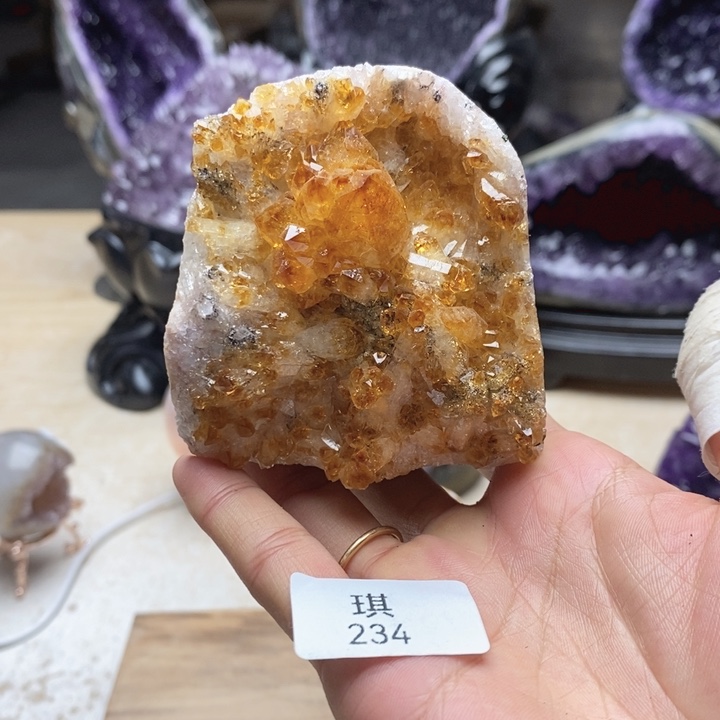 糯***^紫晶大型摆件（非配饰）未镶嵌