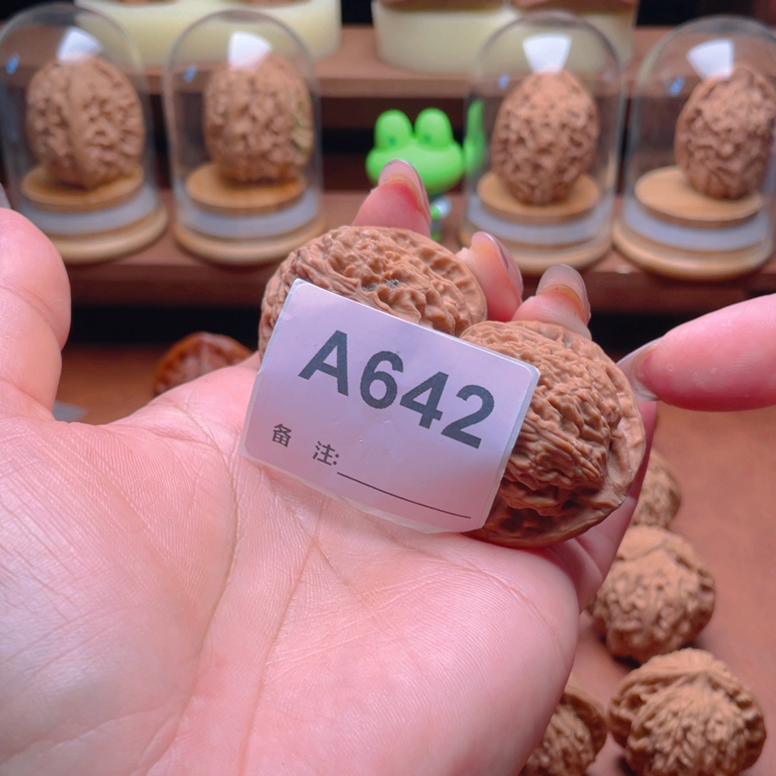 卧***生吊坠文玩核桃白狮子41