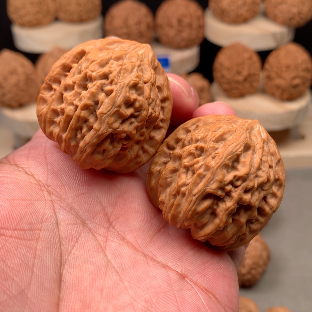 C***e吊坠桃核野生火麒麟