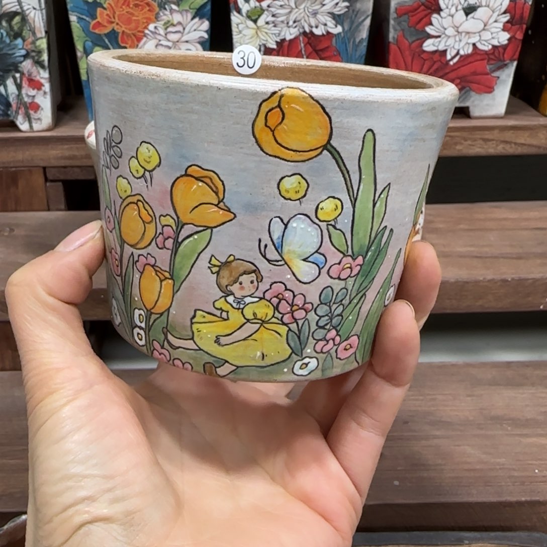 红陶内口9厘米左右