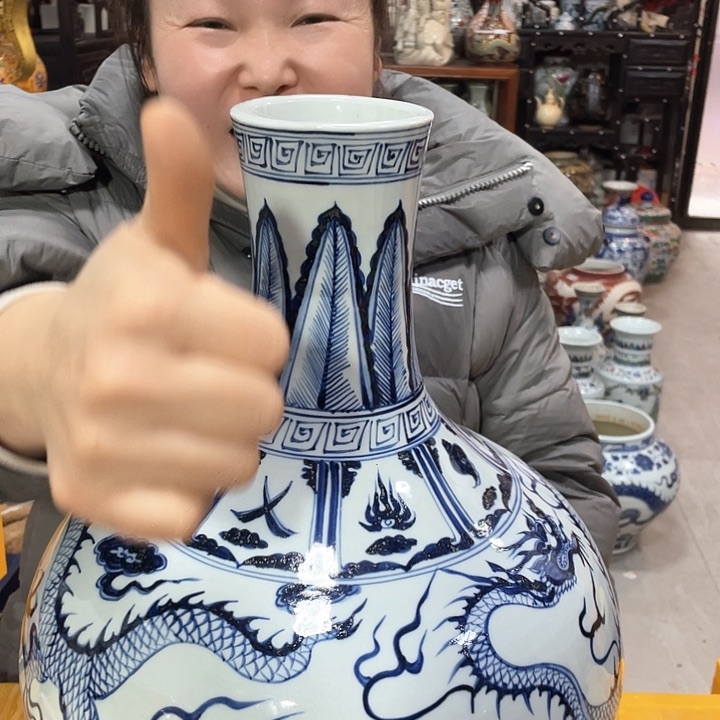 摆件瓷器活在当下最流行