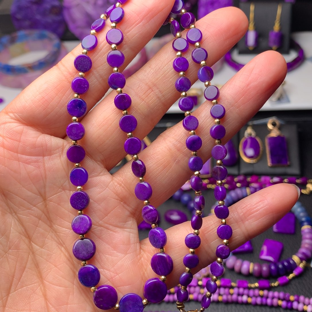 苏纪石（舒俱来）项链18K金镶嵌