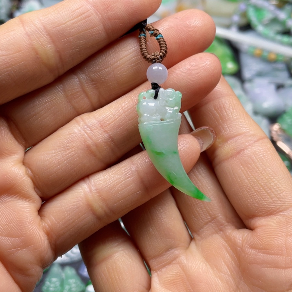 【闪购商品】翡翠颈饰未镶嵌用**姐翡翠龙牙