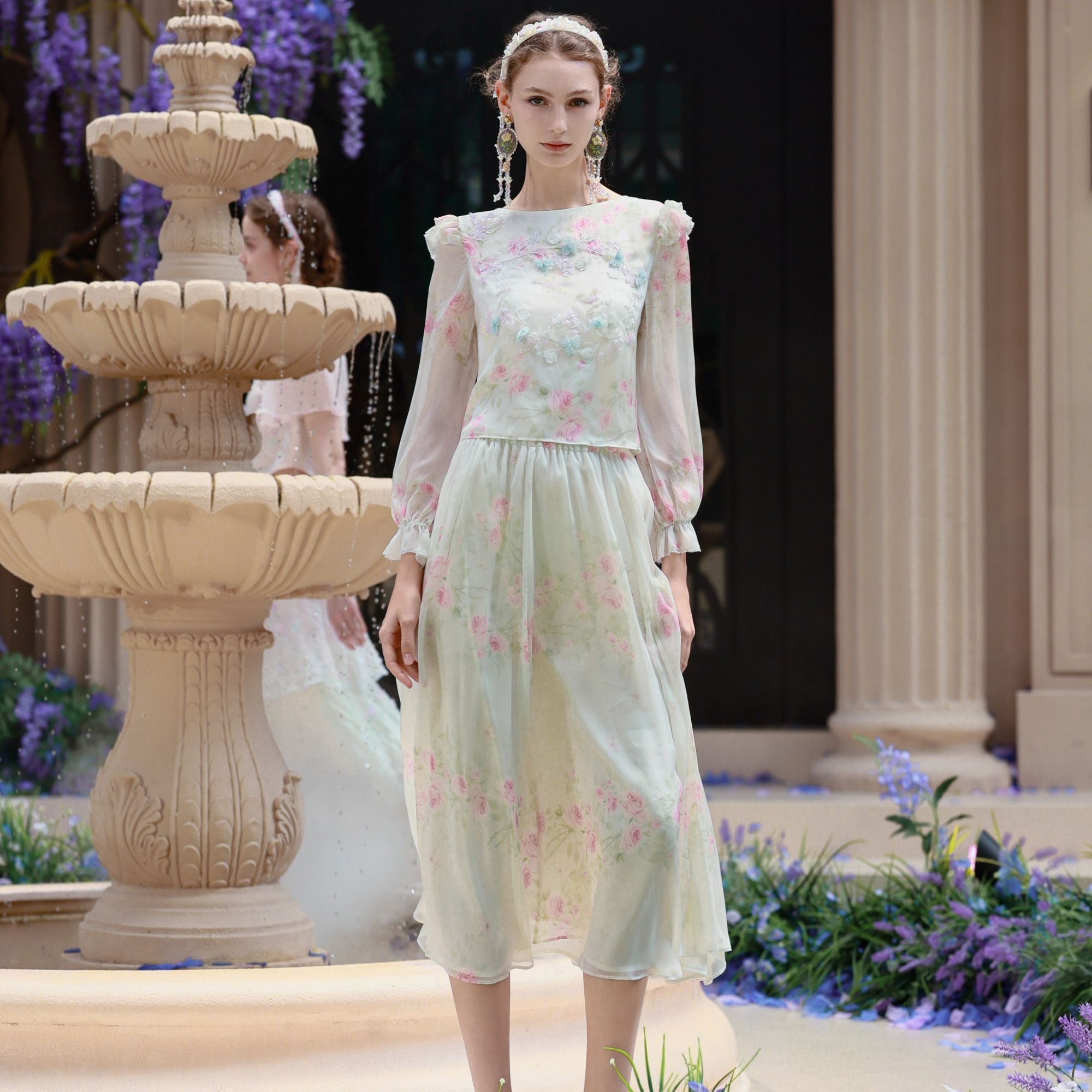 【陈大可专属】Marie Elie【晚风玫瑰】秀款钉珠上衣EAF11D15602