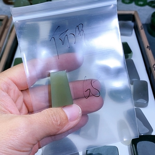 未镶嵌和田玉珠宝半成品何****数