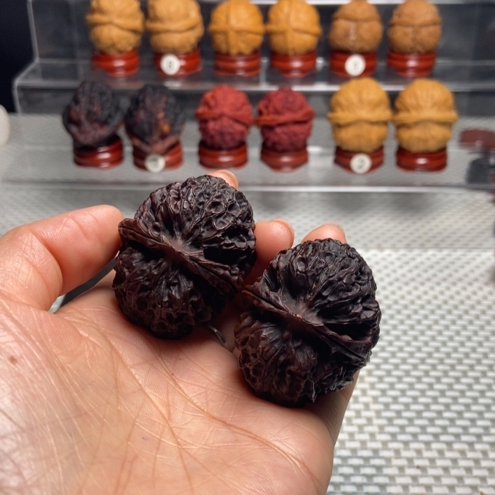 文玩核桃把件8紫金龙甲