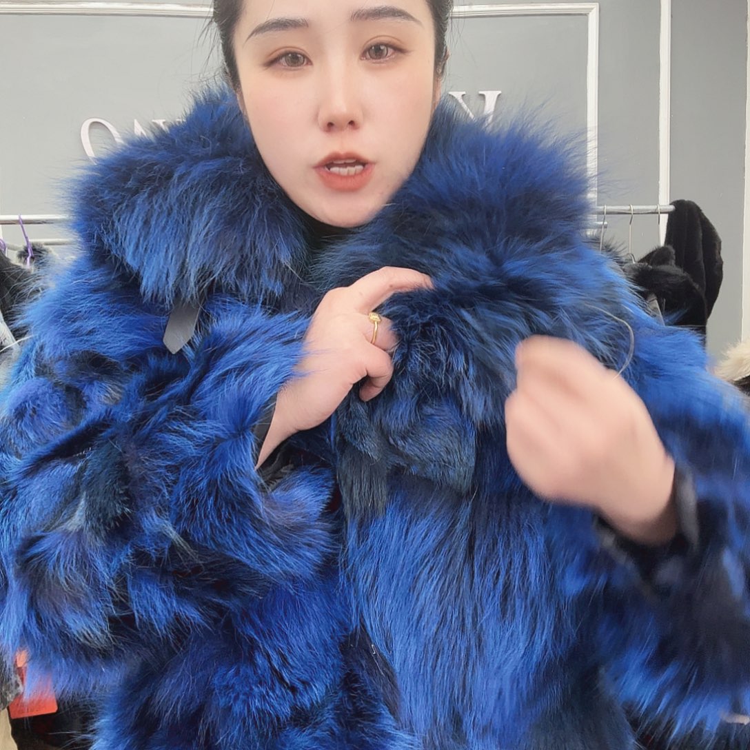 姚小妖家高端皮草