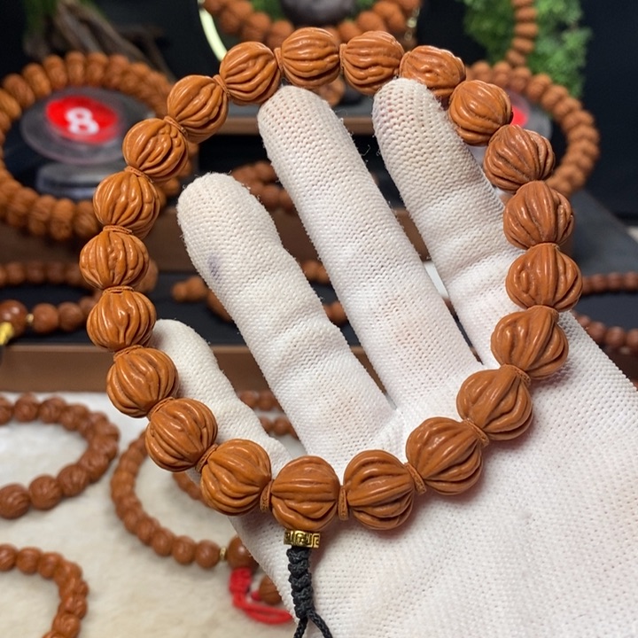 桃核吊坠秦岭龙纹