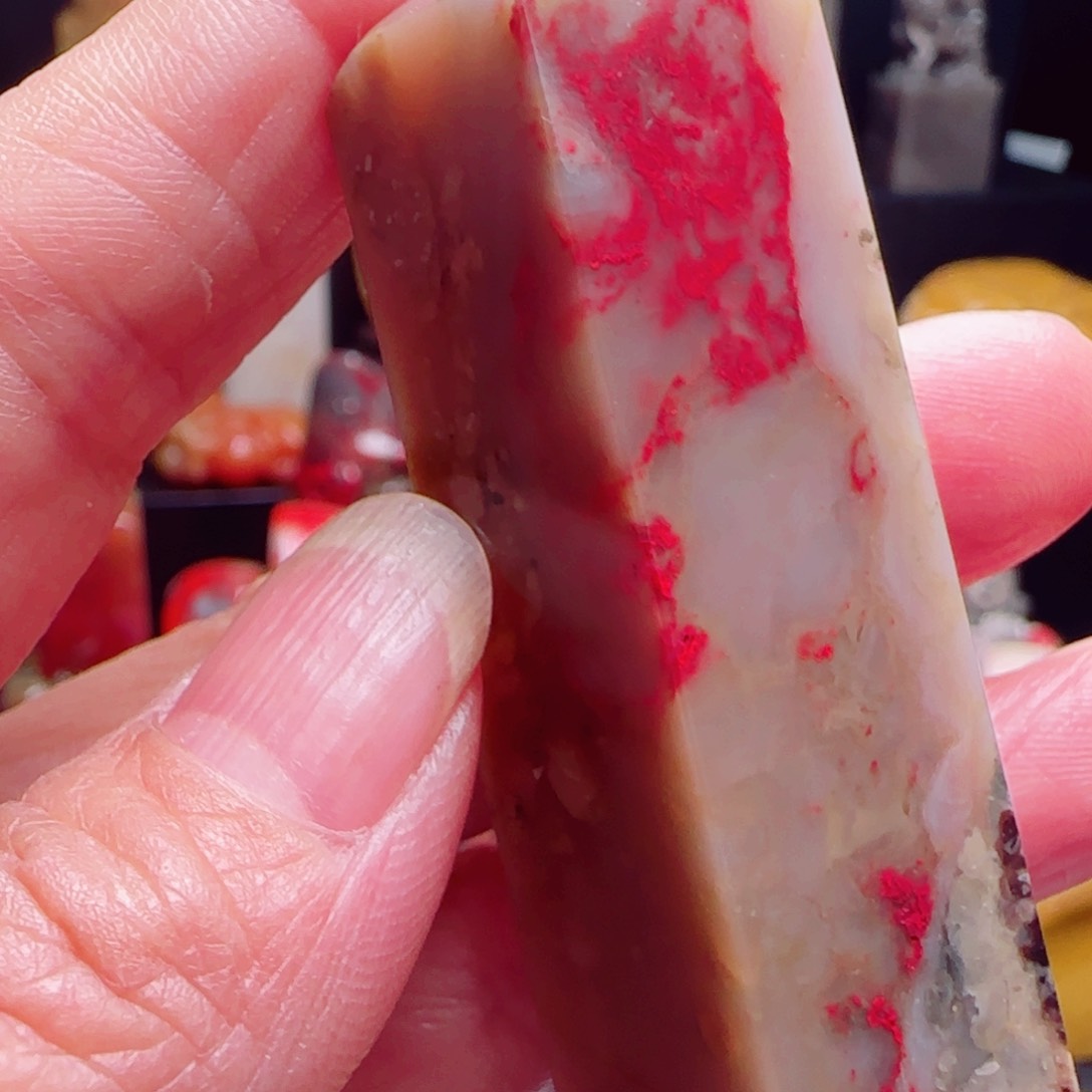 昌化石昌化鸡血石