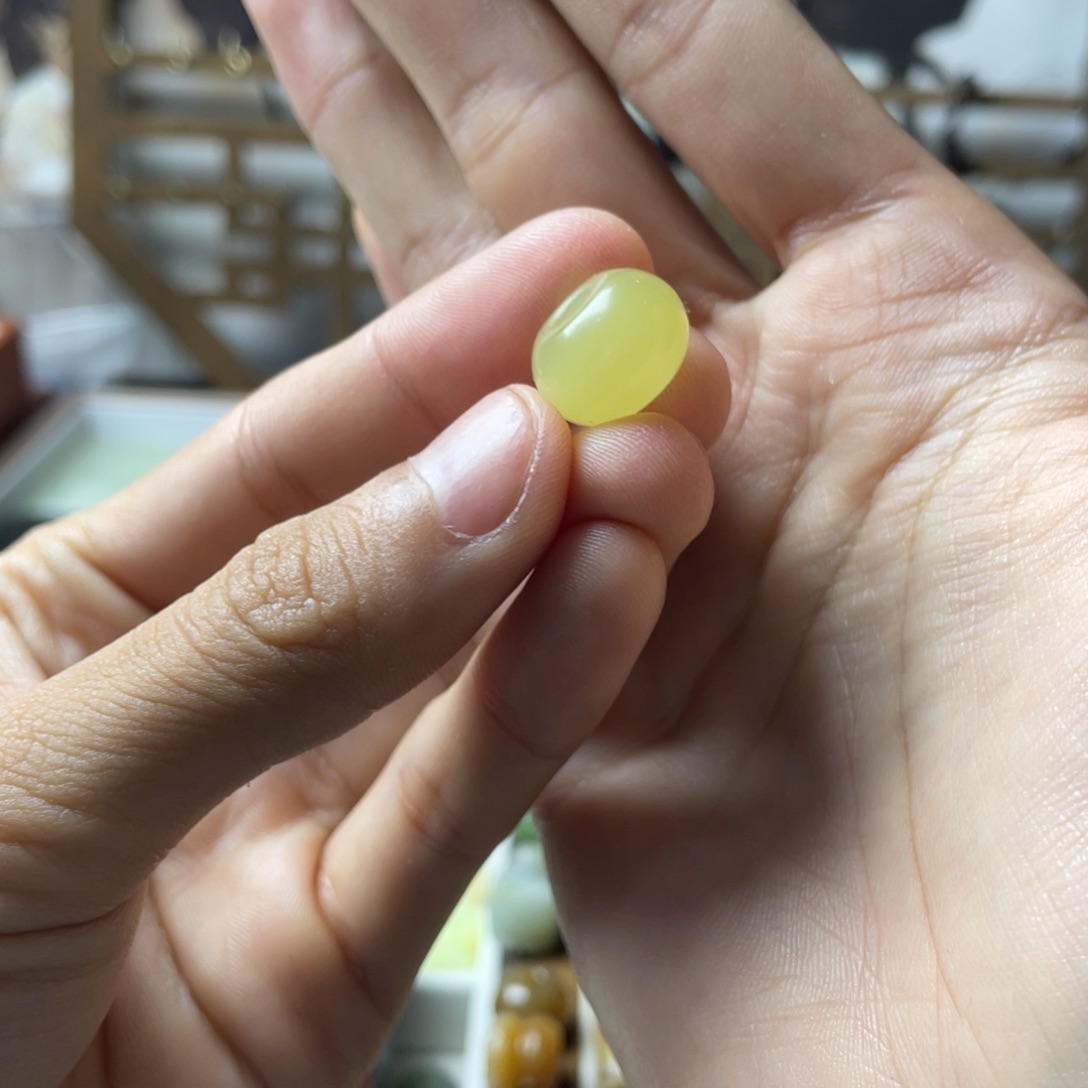 雲***上和田玉（糖玉）未镶嵌颈饰