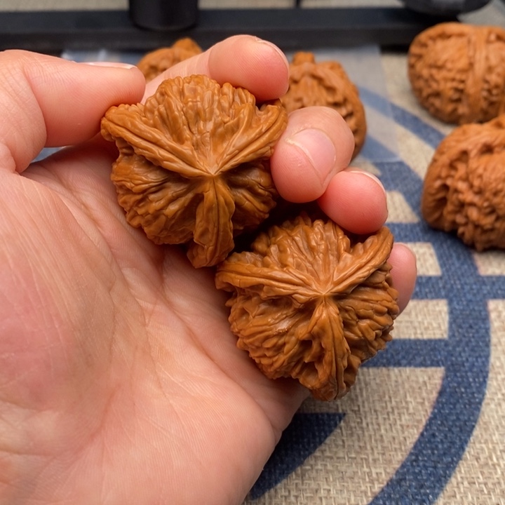 吊坠文玩核桃长****叔三棱