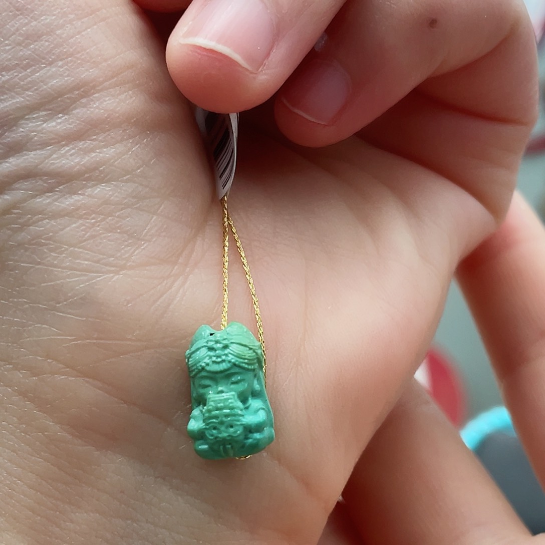 绿松石颈饰未镶嵌