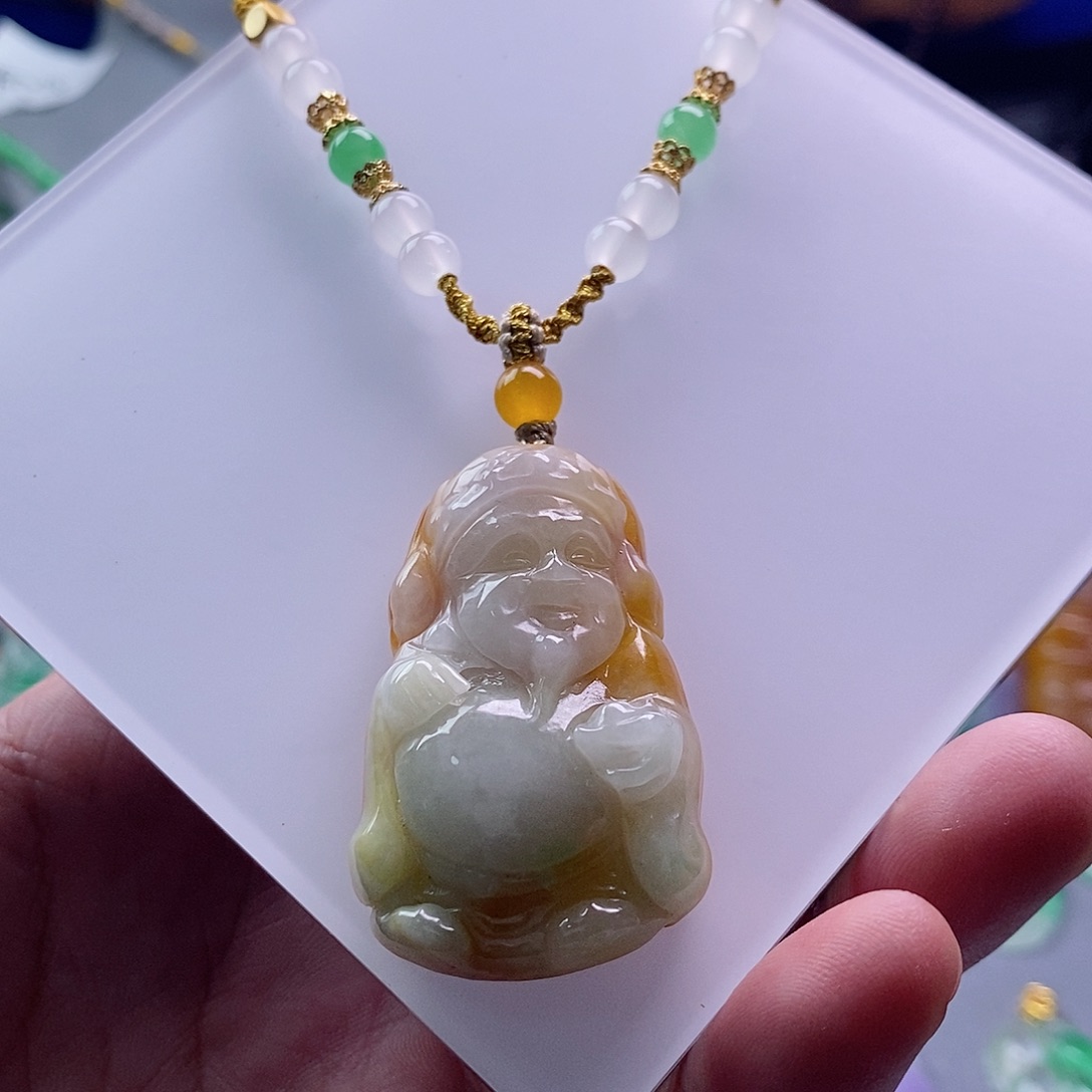 翡翠未镶嵌吊坠(赠链)