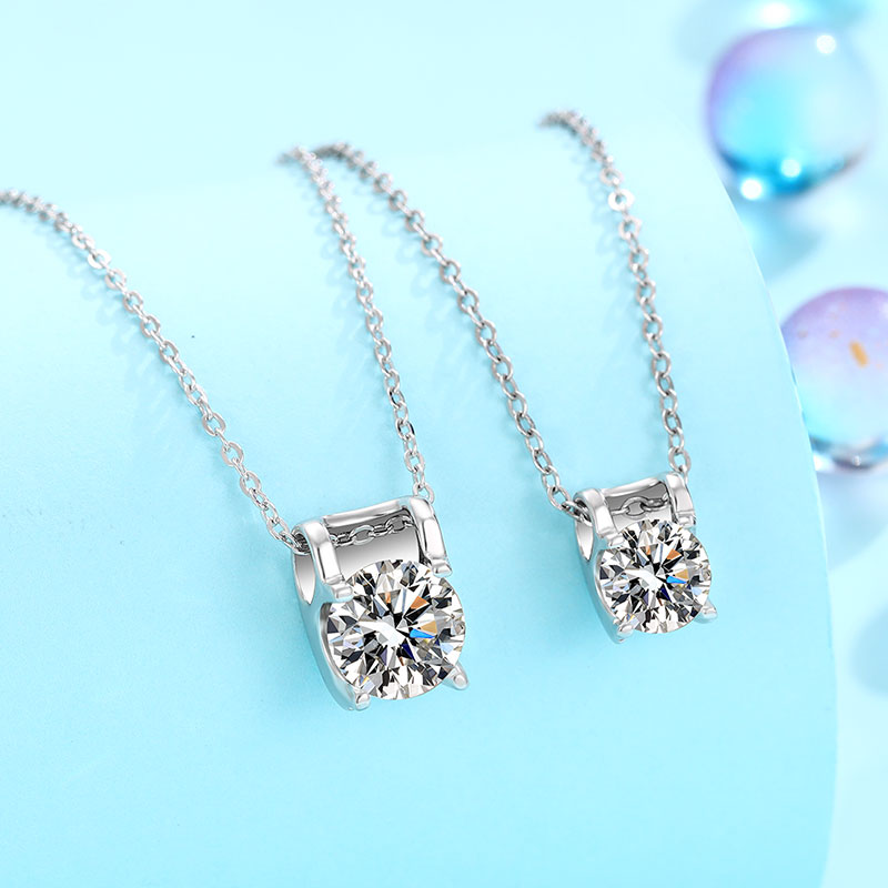 链子足银莫桑石 999银防过敏莫桑钻吊坠女款项链经典时尚轻奢气质