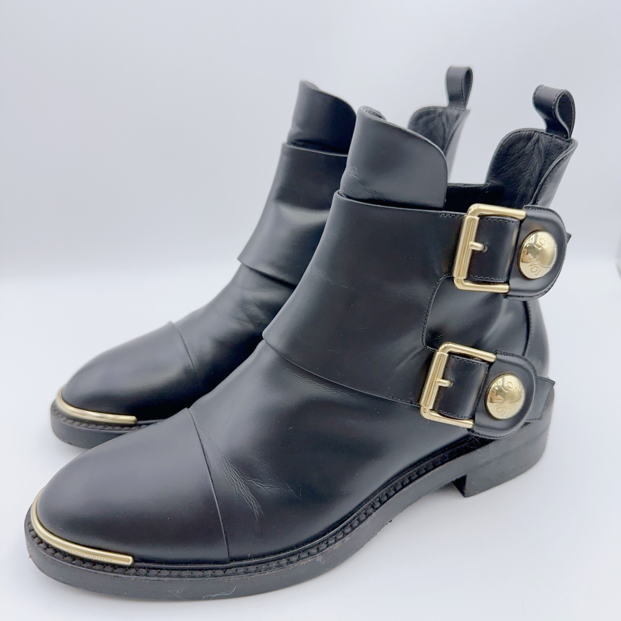 95新 LouisVuitton/路易威登 36码/经典黑色金标短靴/01744