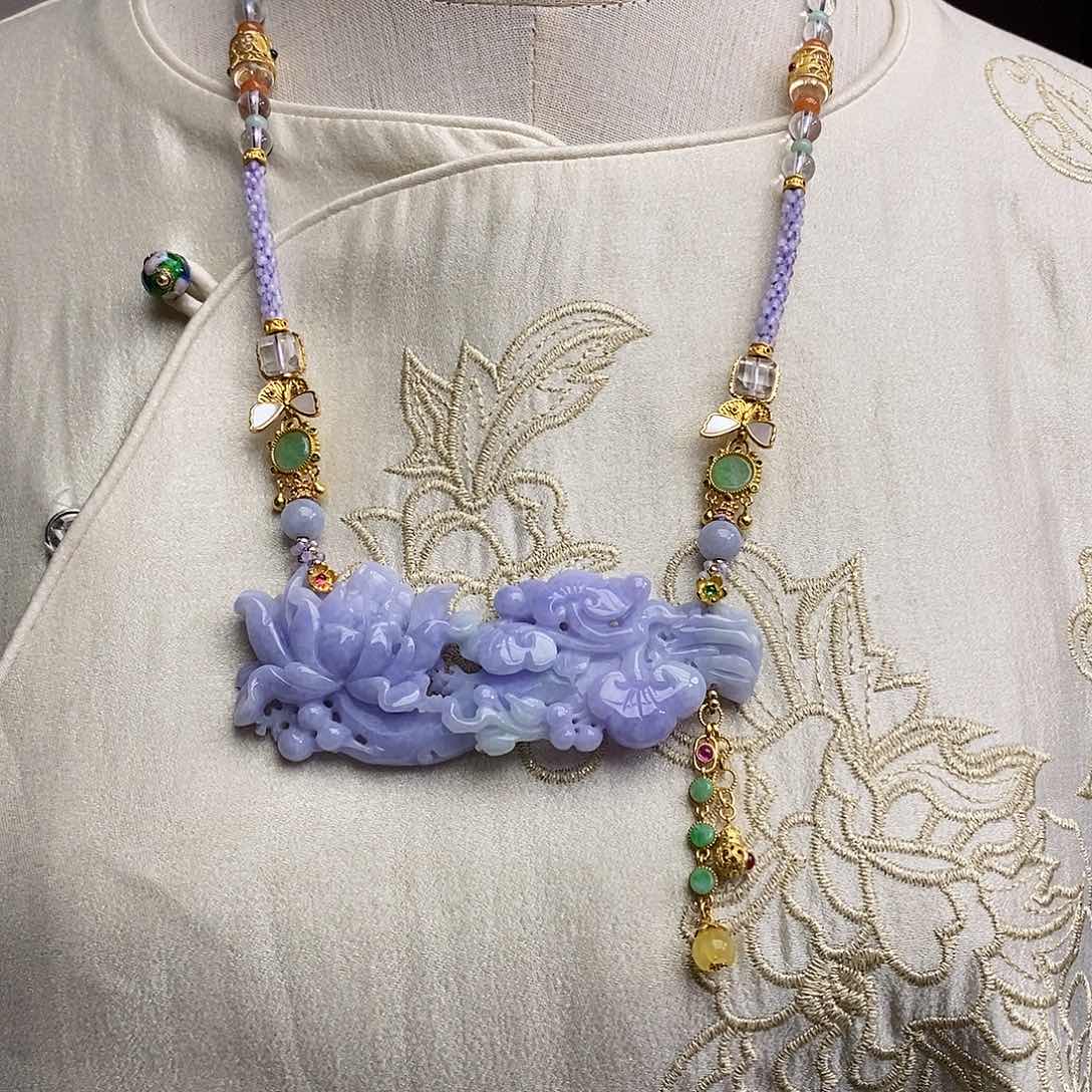 翡翠颈饰未镶嵌天然