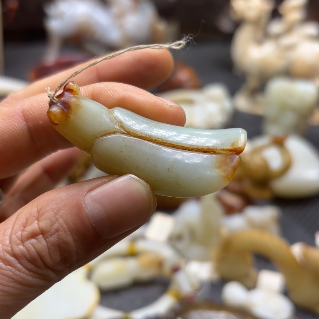 和田玉（糖玉）未镶嵌挂件