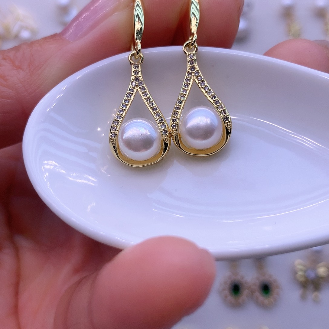 淡水珍珠耳饰合金