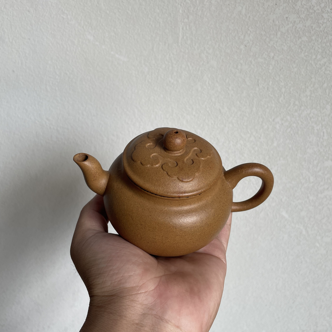大彬如意，220cc精工半手黄金段泥