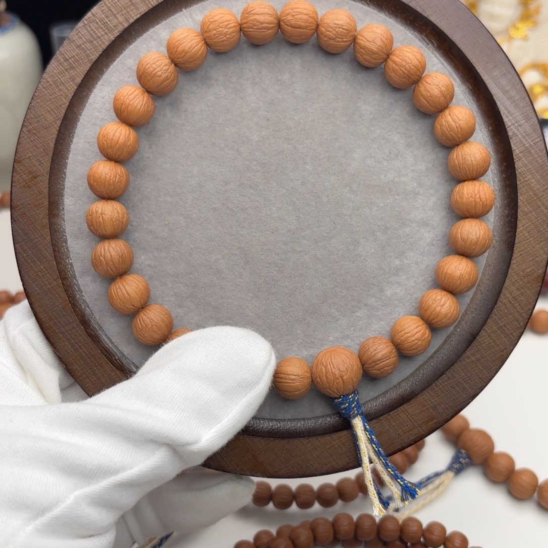 K***.猴头核桃吊坠11.3磨盘凤羽