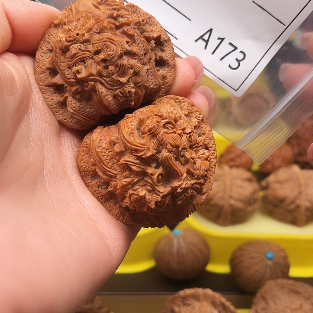 文玩核桃把件俗*哥lo mo m