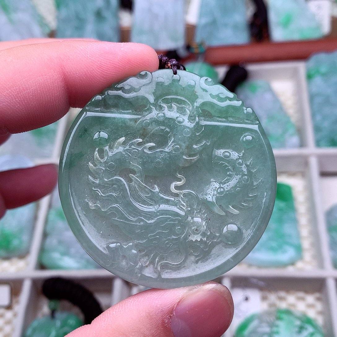 翡翠未镶嵌吊坠(不含链)