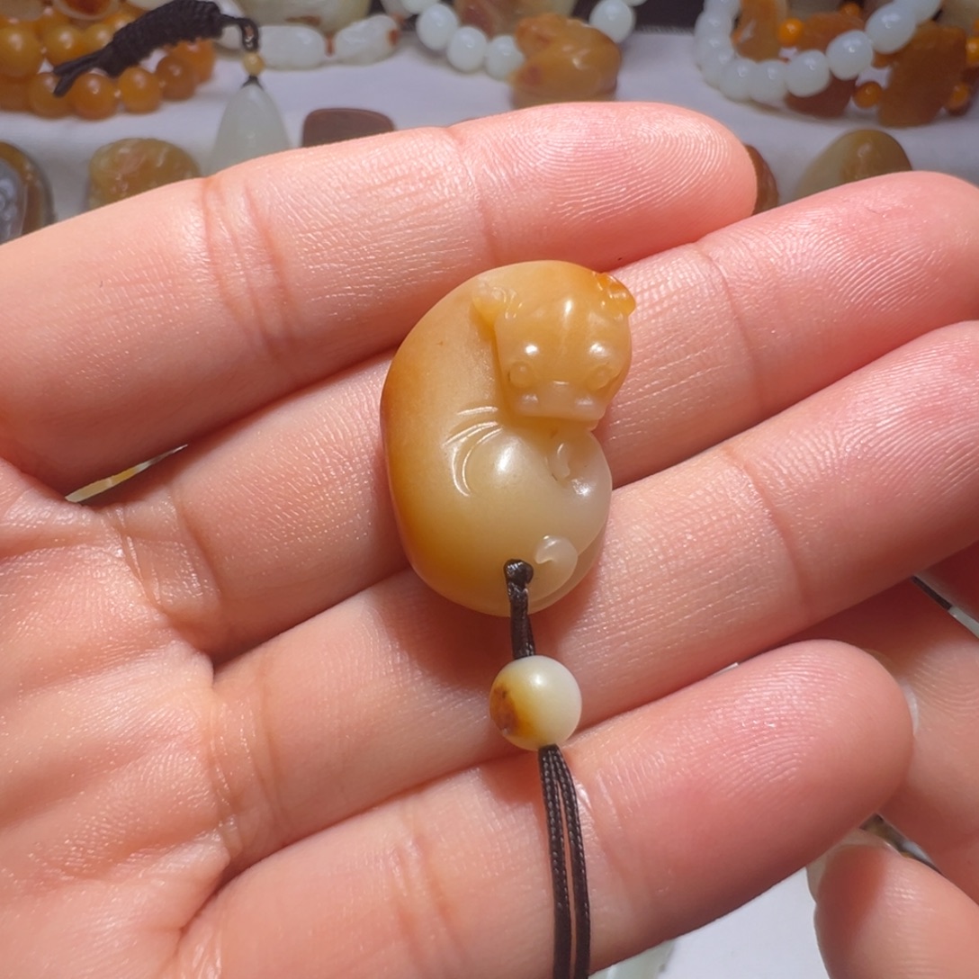 和田玉未镶嵌挂件