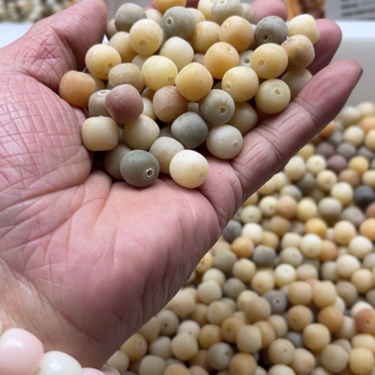 白玉菩提吊坠瑕疵11磨砂糖果桶珠200颗