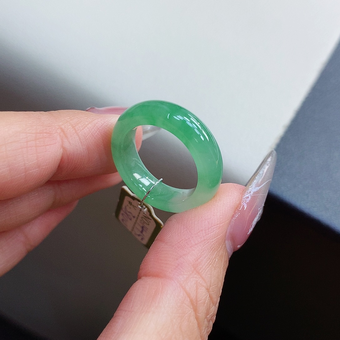 翡翠戒指未镶嵌14-15号