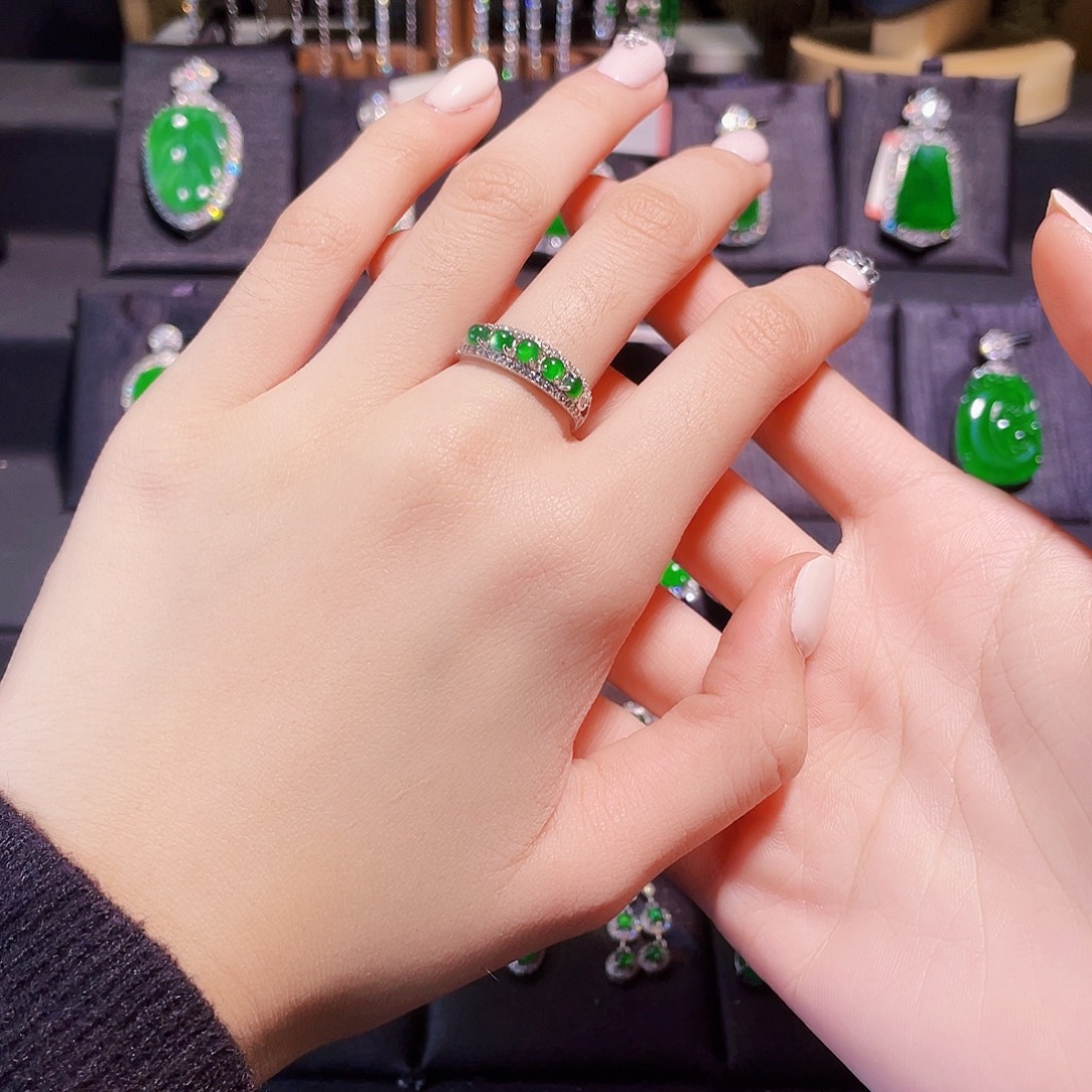 小****翡翠银S925镶嵌戒指排戒